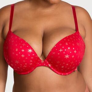 Victoria's Secret Red Women's bra size 40D NWOT